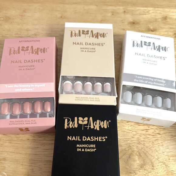 NWT - Red Aspen Bundle _ Artificial Nails - Picture 3 of 3